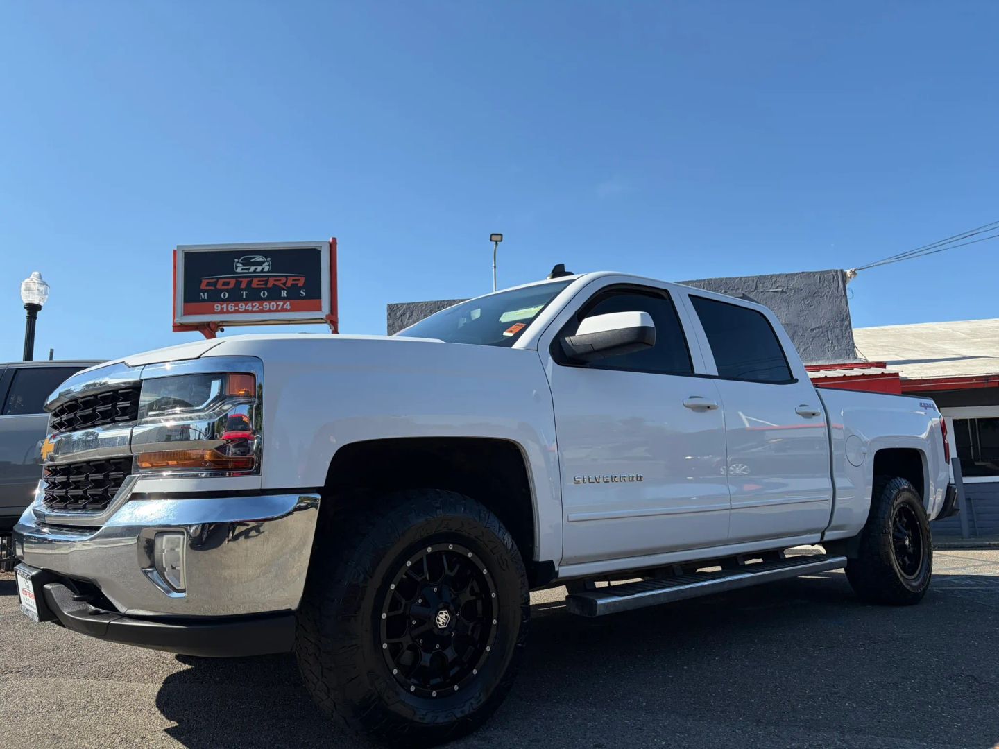 chevrolet silverado 1500 2018 3GCUKREC3JG160471 image chevrolet silverado 1500 2018 3GCUKREC3JG160471 image